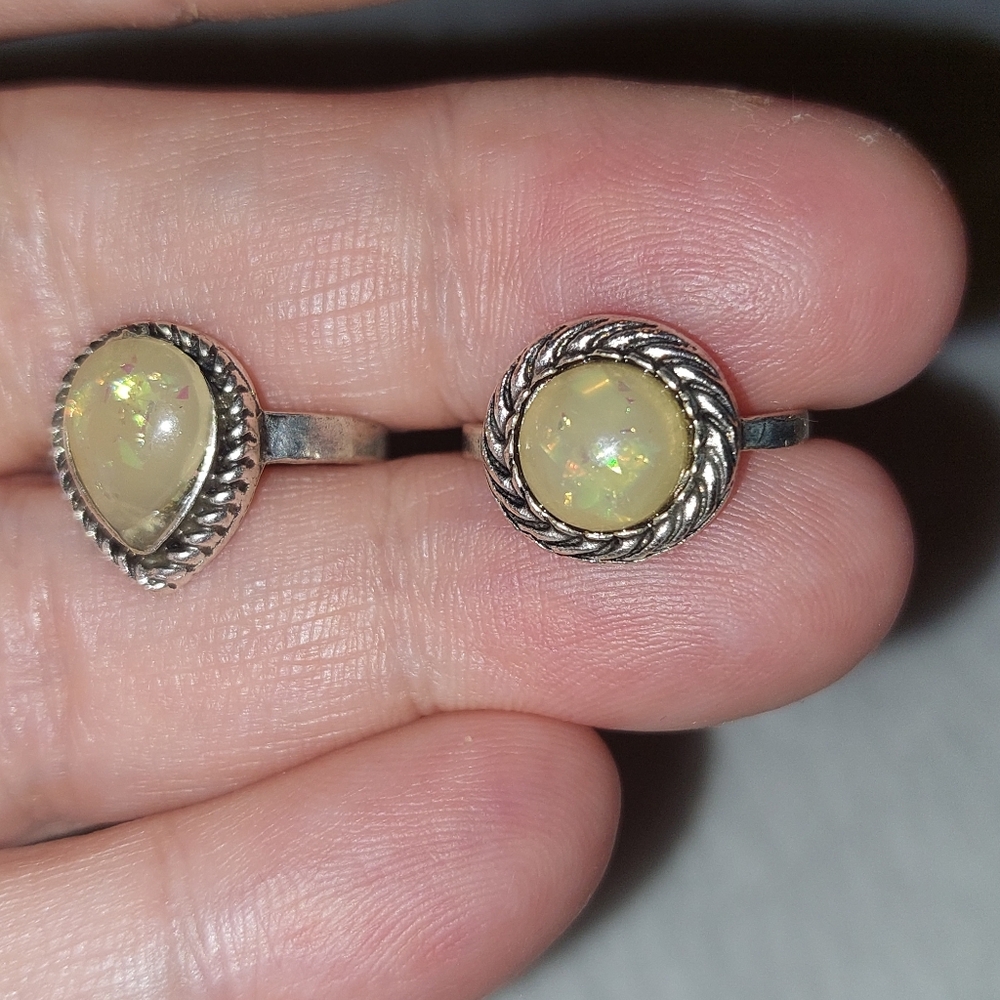 Elegant Silver Opal Ring Set - Picture 2 of 12